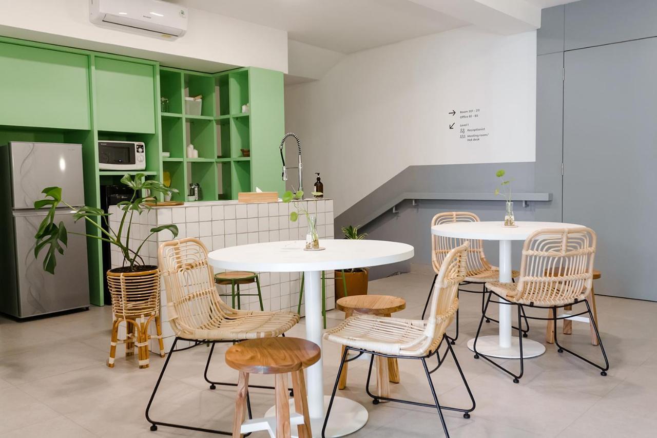 Sanctuary Spaces By Twospaces Jakarta Exterior photo